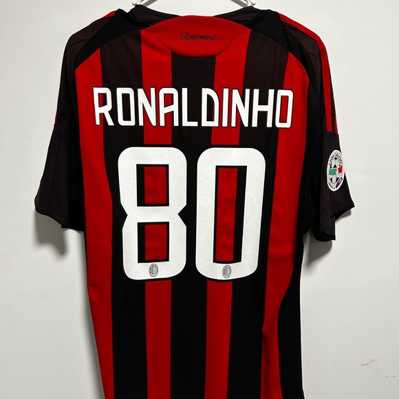 Original Ronaldinho 2008/2009 jersey with patches - Picture 1 of 10